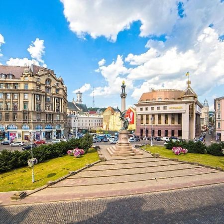 Апартаменти З Балконом На Центр Львова Bagian luar foto