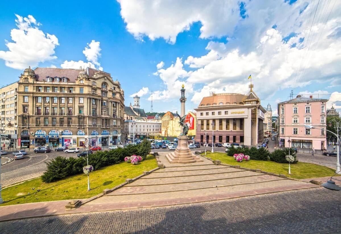 Апартаменти З Балконом На Центр Львова Bagian luar foto